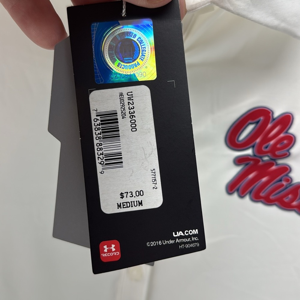 ⭐️NWT Under Armour Ole Miss heat gear UPF 30 woman’s golf polo SZ Med - Picture 8 of 11